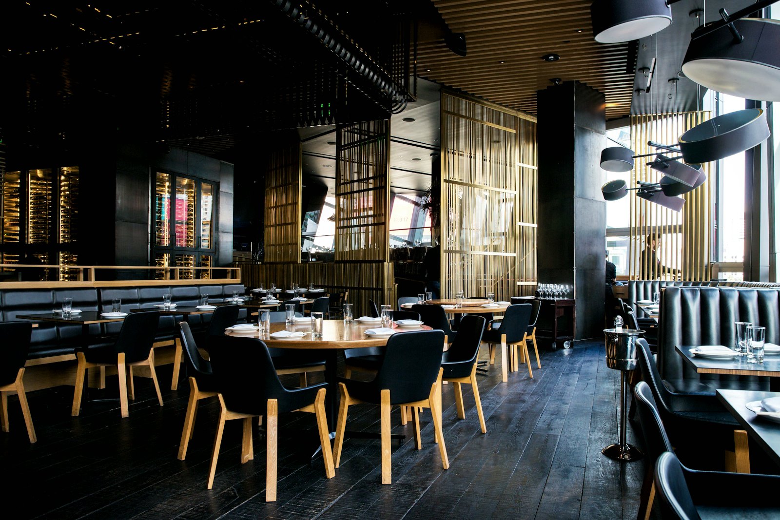 Ember & Oak Bistro example website