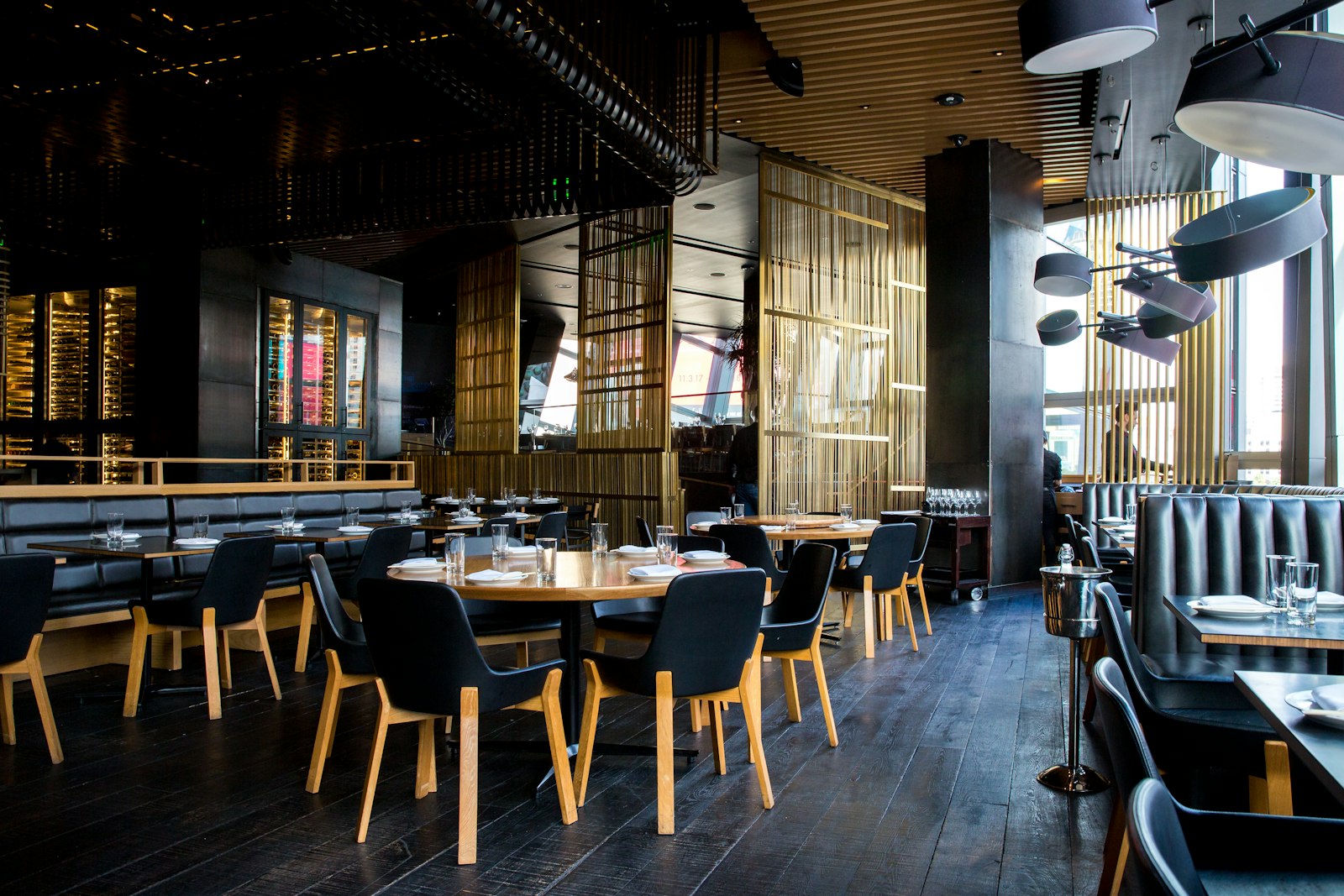 Ember & Oak Bistro example website